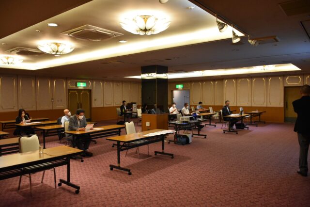 一方的な視点を越えて：ビジネスの成功に向けた新たな視野